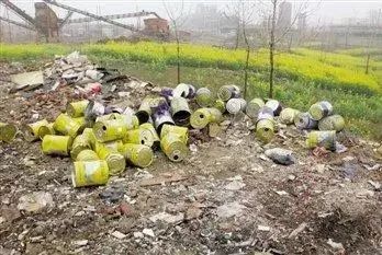 废机油属于危险废物！一汽车公司交给无证经营者处置最少罚60万元！新固废法时代危废仓库建设参考标准！不想被罚赶紧看！